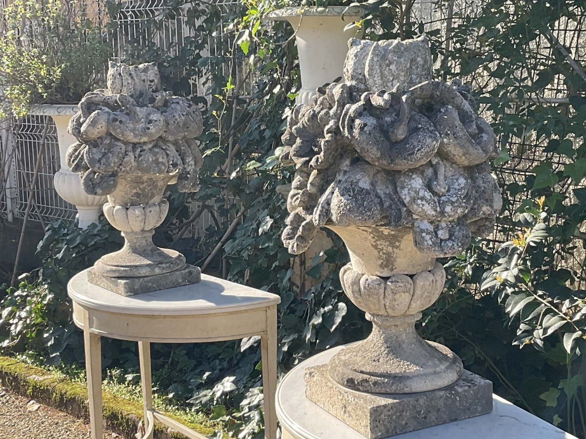 Paire De Vase Décoratif En Pierre Fin XIX éme 