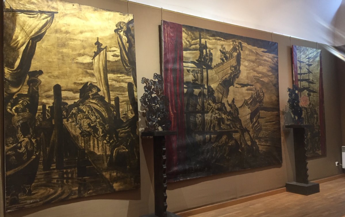 Series Of 3 Large Oil On Canvas On Gold Background “the Praise Of The Basque People“
