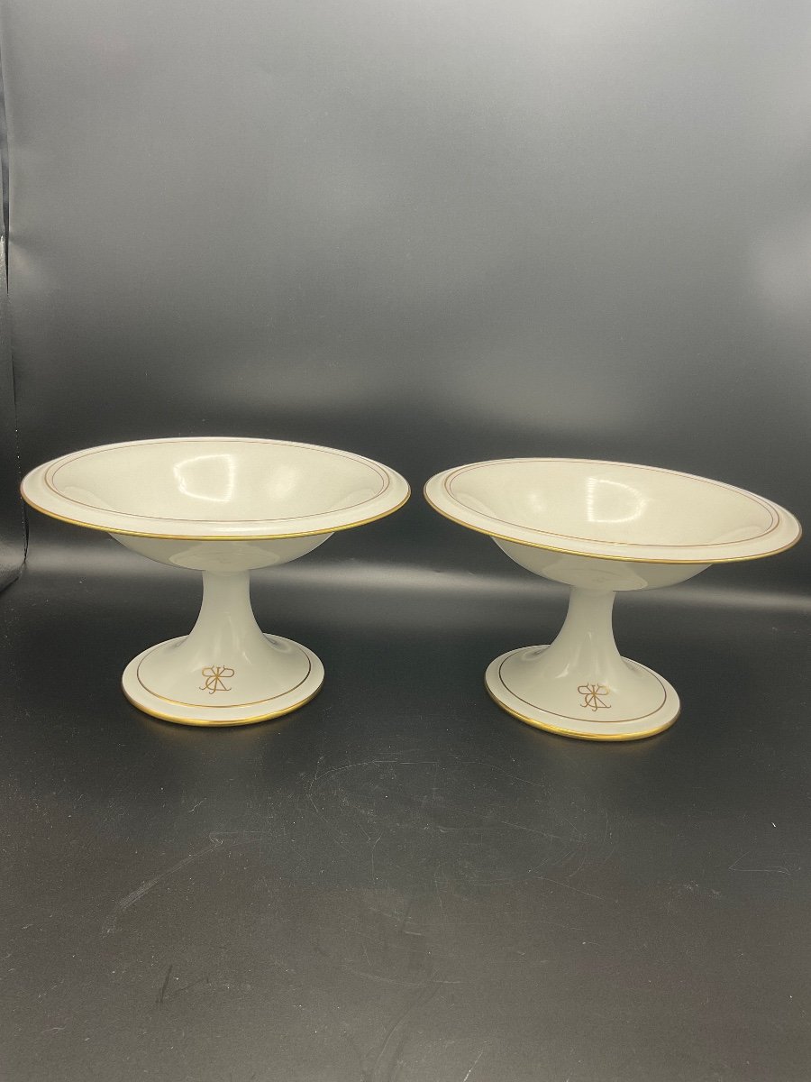 Paire De Coupe à Fruits Sur Piédouche En Porcelaine Dure Blanche Et Or De La Manufacture De Porcelaine de Sévres -photo-8