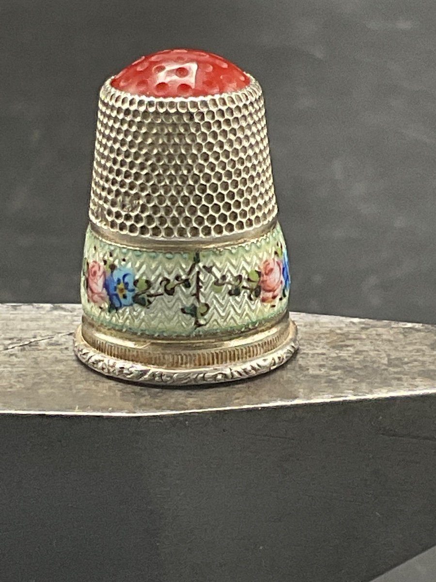 Thimble In Silver, Vermeil, Polychrome Enamel, Carnelian Semi Precious Stone Decorated With Flower Garlands.-photo-7