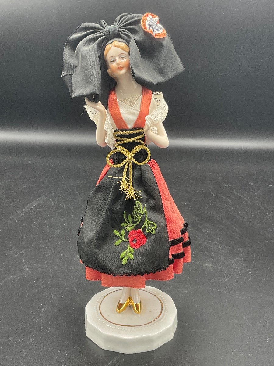 Half Complete Figurine In Polychrome Porcelain With Her Original Costume Representing An Alsatian Woman.-photo-6