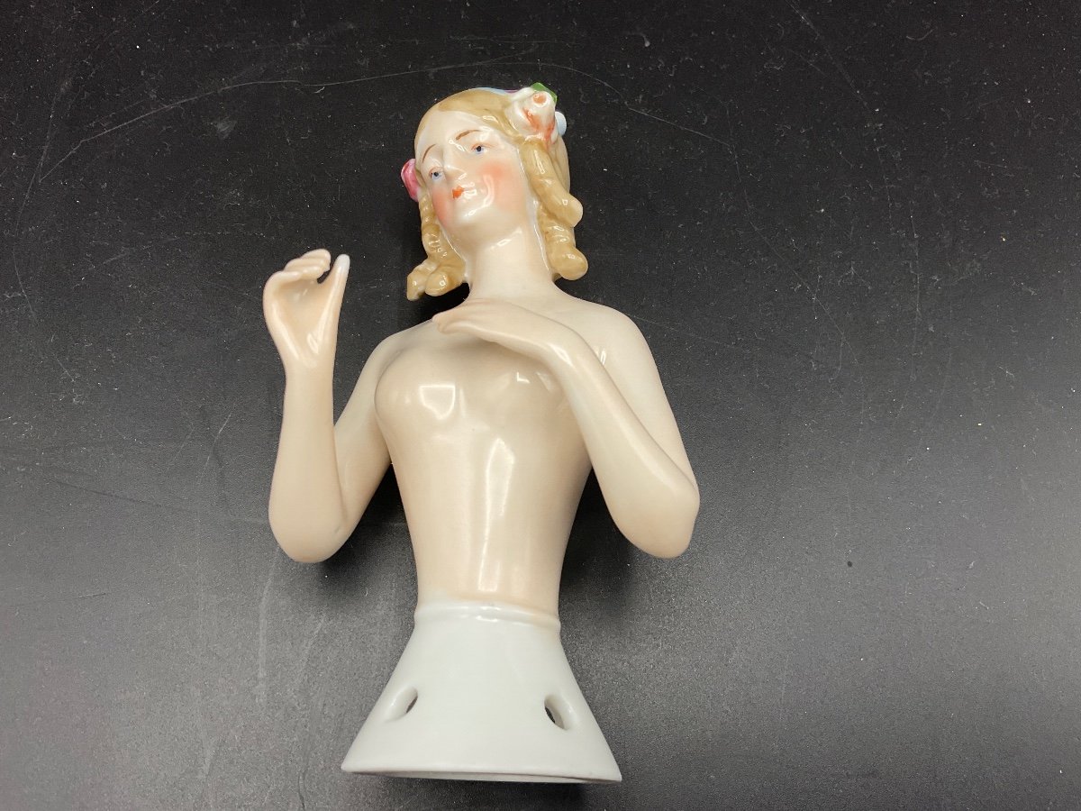 Demi Figurine En Porcelaine Allemande Polychrome Représentant Jenny Lind Cantatrice Suédoise.-photo-4