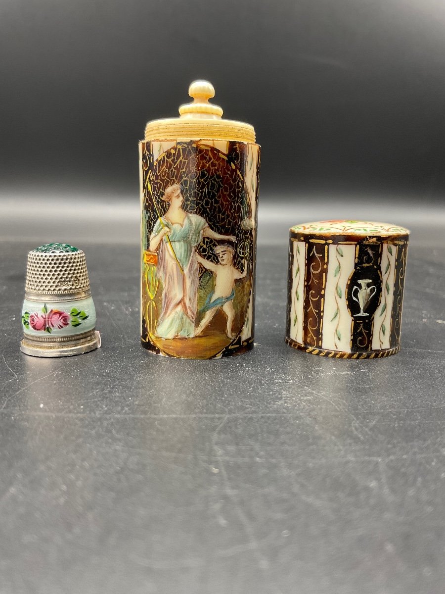 Case Holder Thimble With Its Reel And Its Needle Holder In Painted Ivory Representing The Goddess Athena And Her Adopted Son.-photo-7