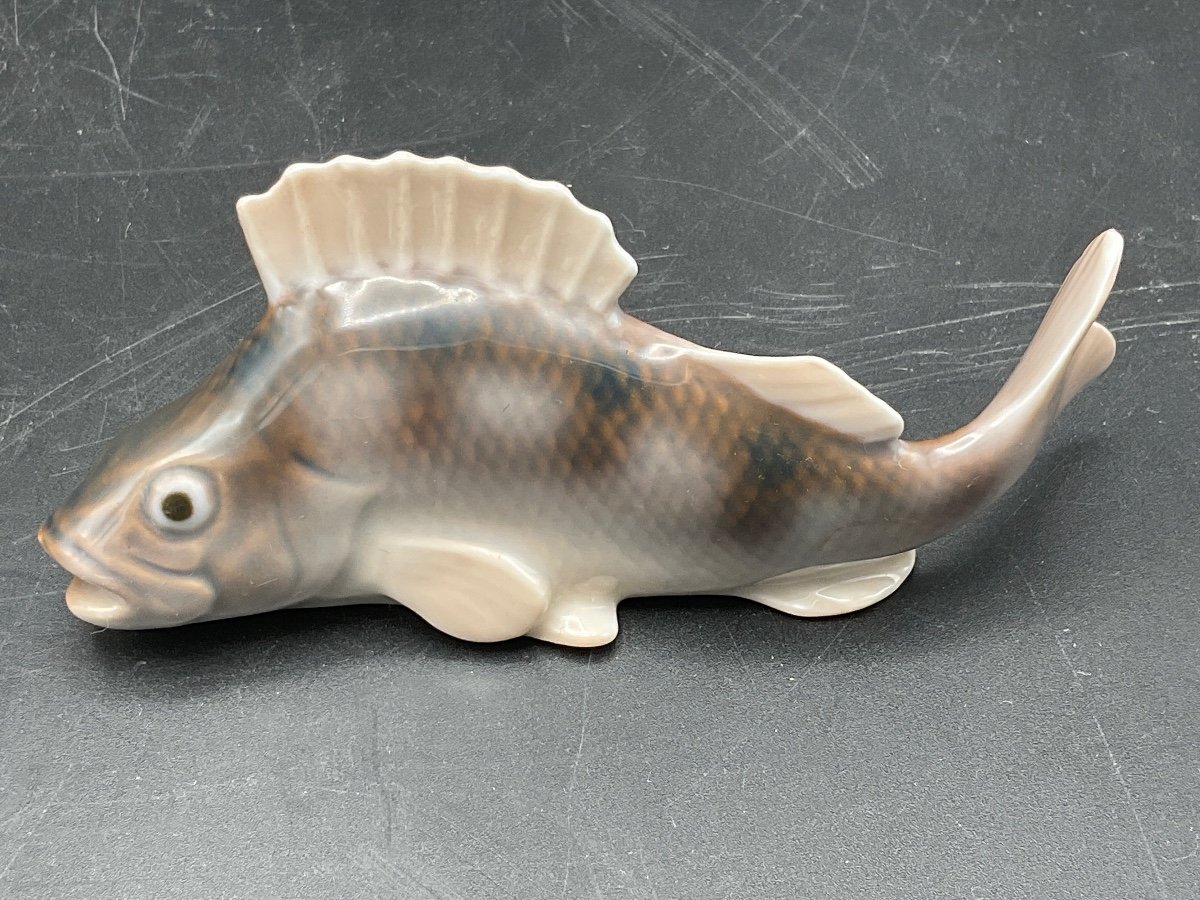 Poisson En Porcelaine De Royal Copenhague Représentant Une Perche Royale Manufacture De Bing&Grondhal.-photo-7