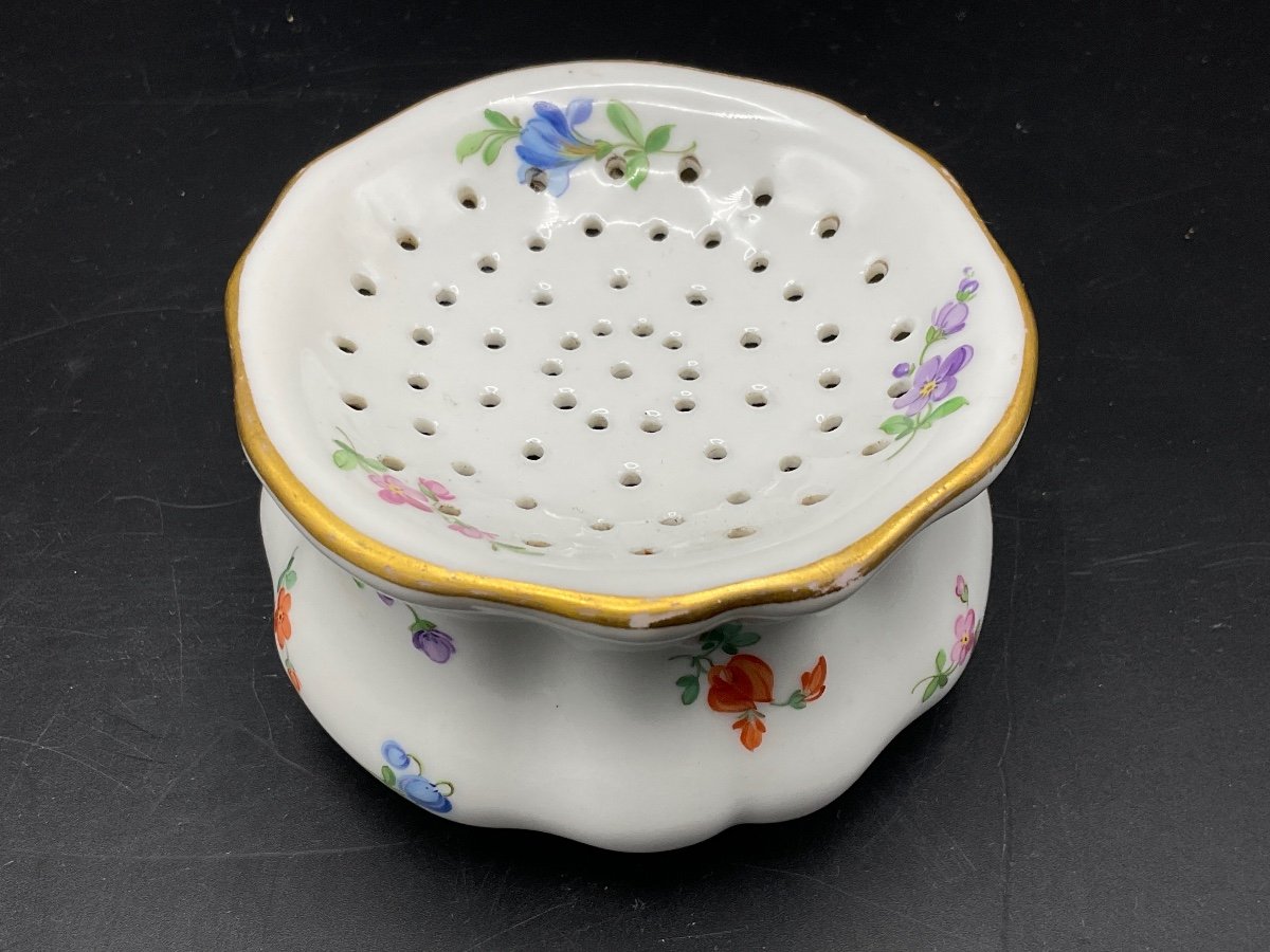 Polychrome Porcelain Inkwell From The Meissen Manufacture With Floral Decor On A White Background.-photo-4