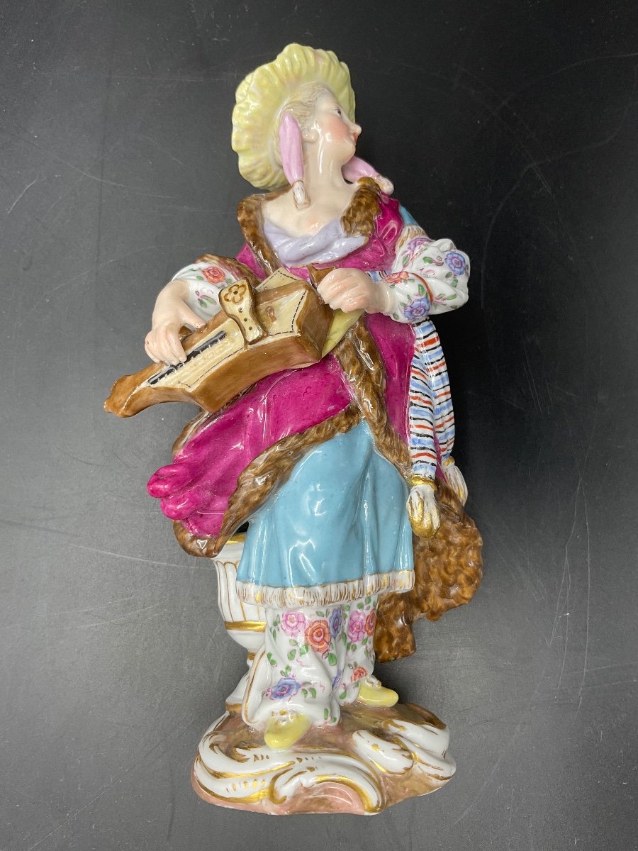 Couple Of Musicians In Polychrome Porcelain From The Meissen Manufacture Representing Malabar And Malabarin.-photo-3