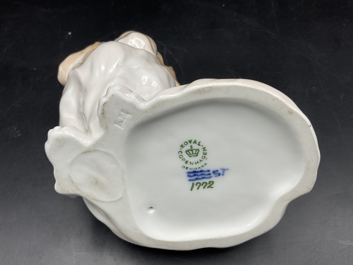 Pekingese Dog In Polychrome Porcelain From The Royal Copenhagen Factory Signed Peter Herold.-photo-6