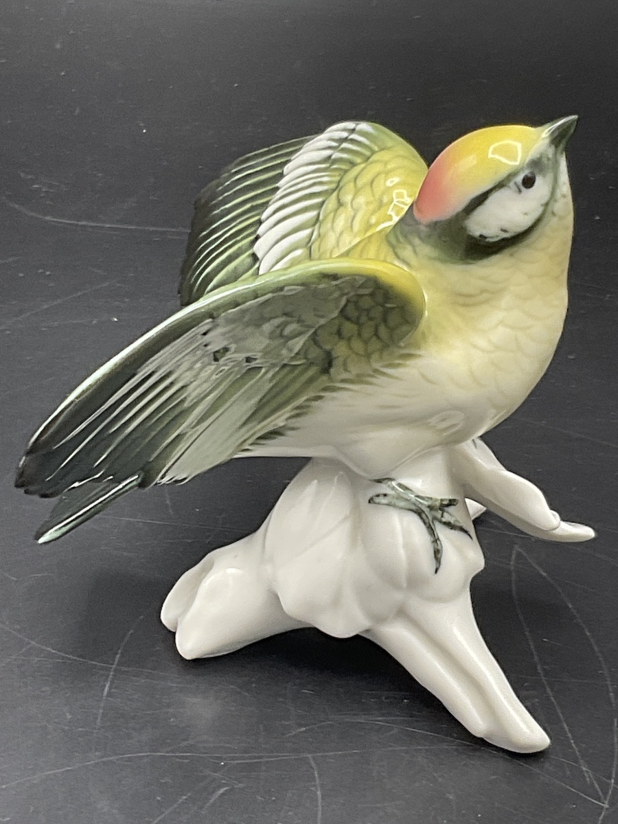 Triple-banded Wren In Polychrome Porcelain From The Karl Ens Factory. -photo-3