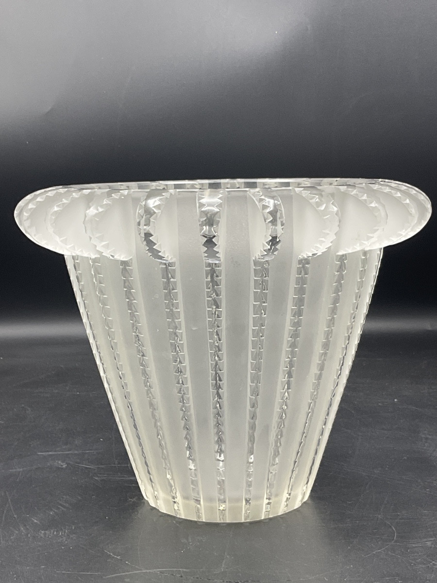 Vase lalique france de forme conique modèle royat en cristal clair et dépoli.-photo-3