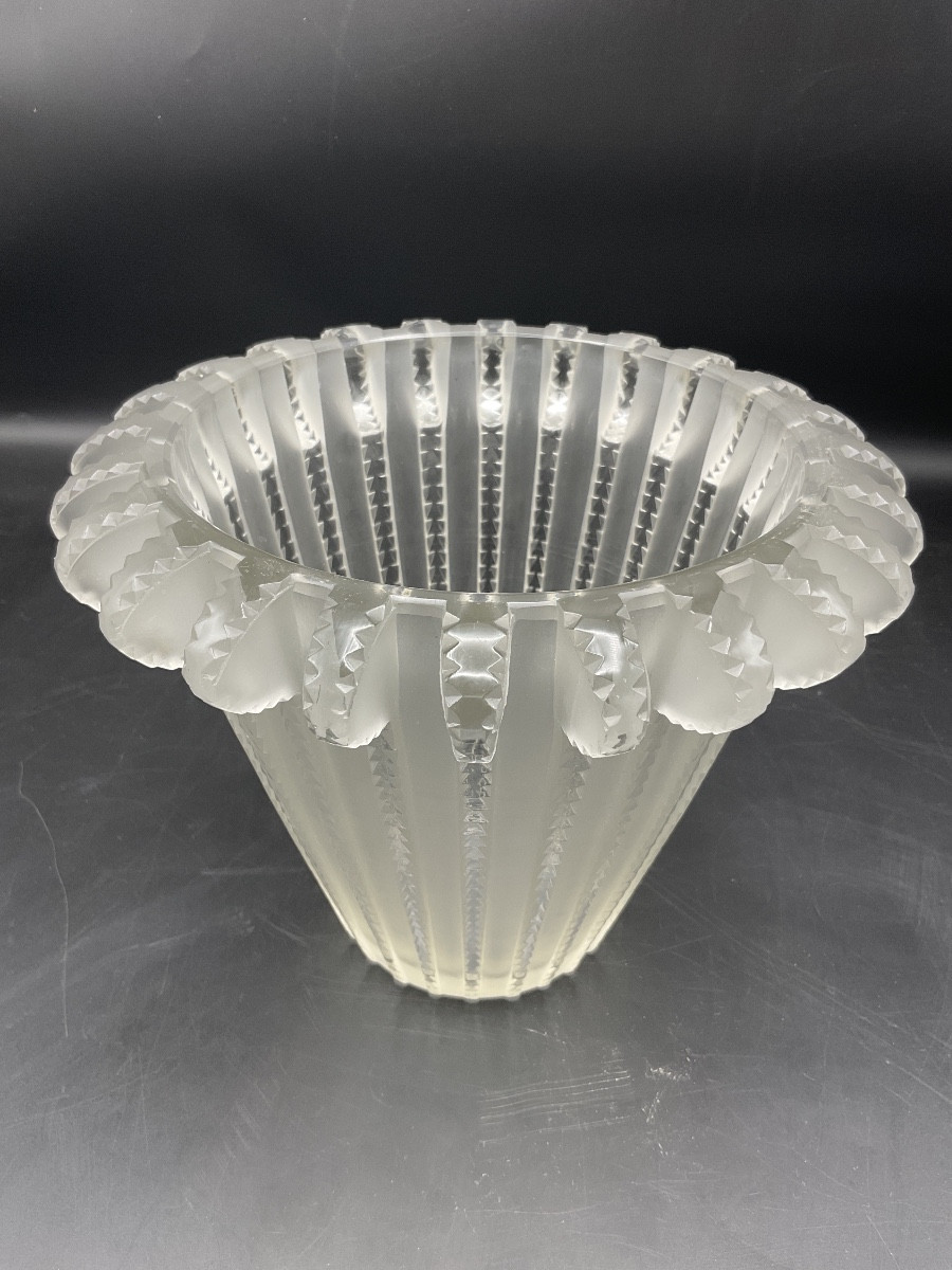 Vase lalique france de forme conique modèle royat en cristal clair et dépoli.-photo-6