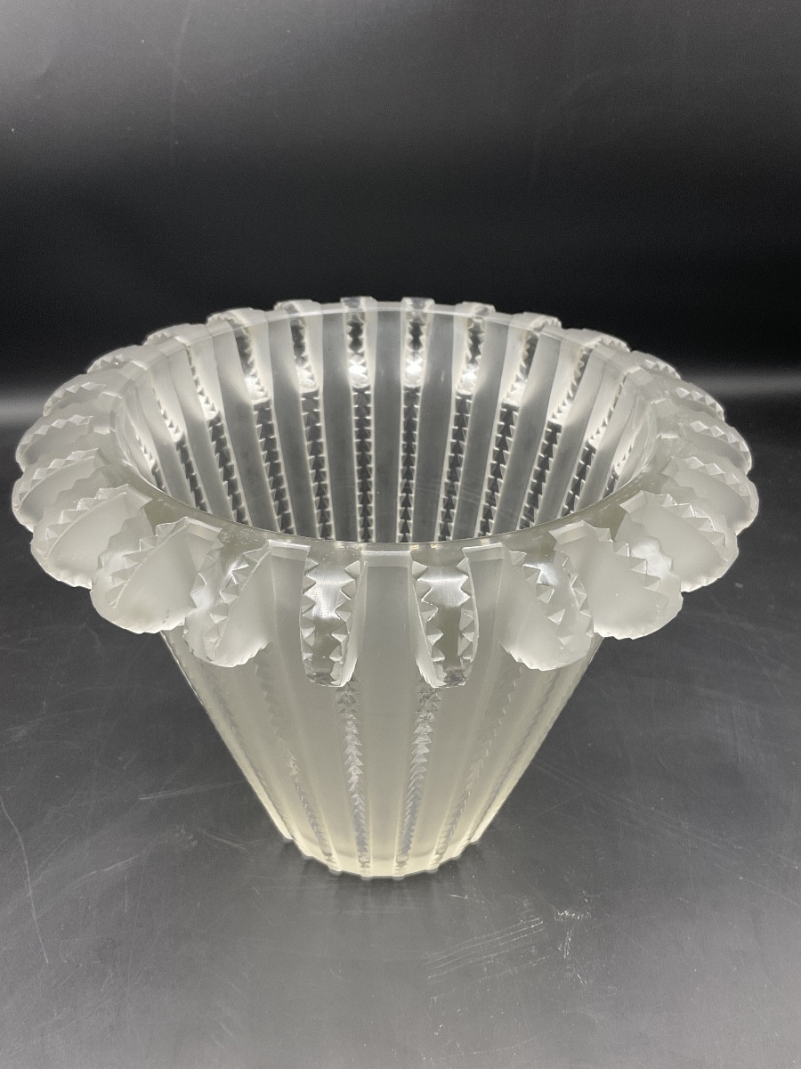 Vase lalique france de forme conique modèle royat en cristal clair et dépoli.-photo-7