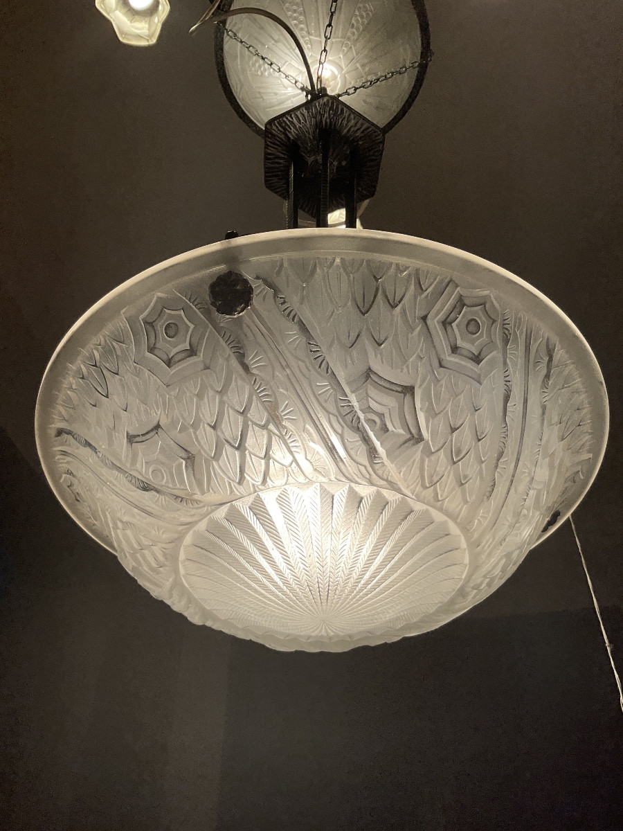 Schneider Basin Chandelier In Pressed Molded Glass Decorated With Stylized Leaves And Floral Motifs. -photo-1