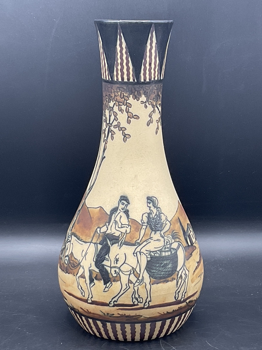 Polychrome Ciboure Vase With A Rotating Decoration Of A Basque Couple Riding Two Mules.-photo-2