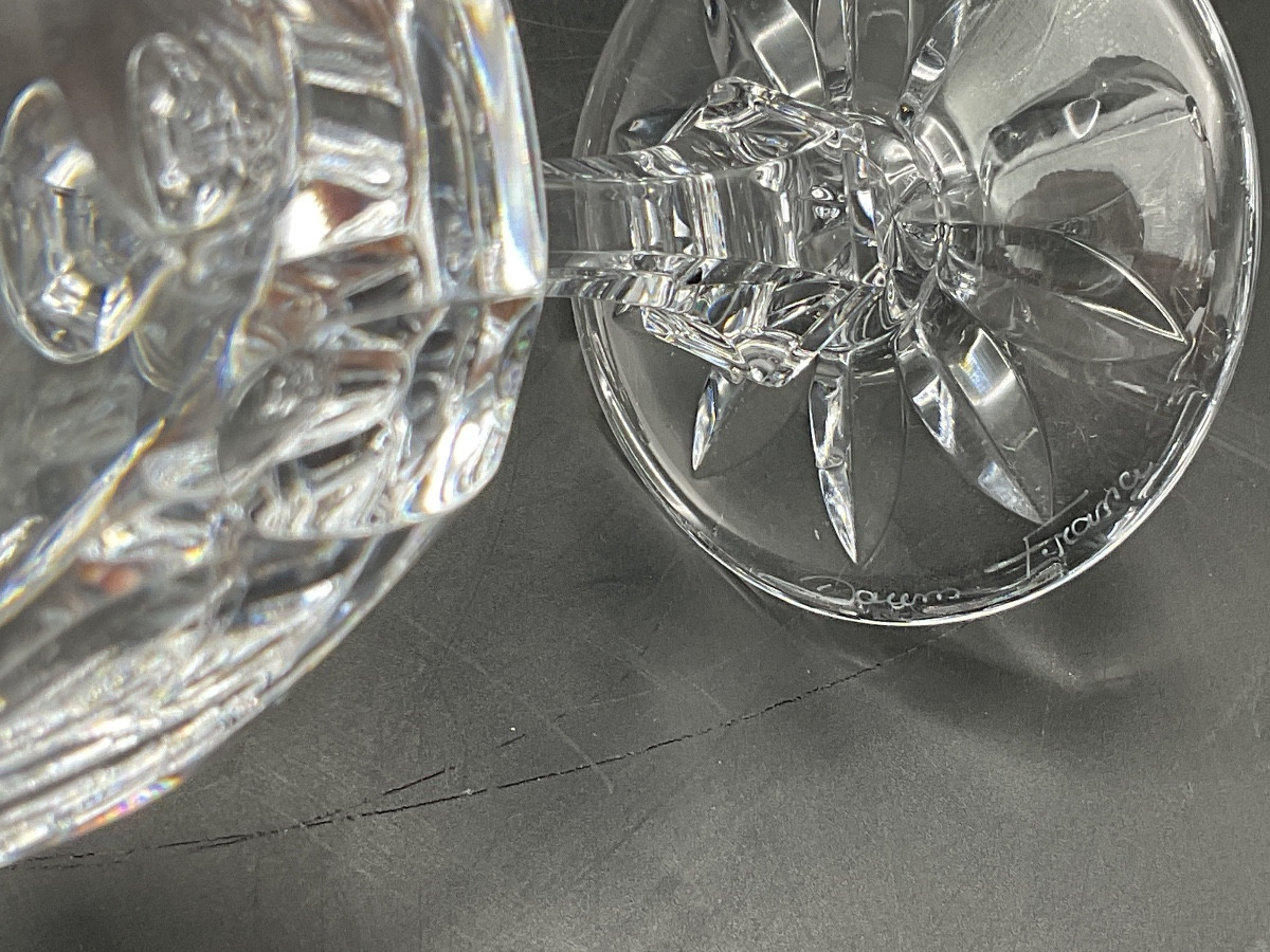 Sept verres à vin rouge en cristal incolore taillées de la cristallerie de Daum modèle Chinon.-photo-3