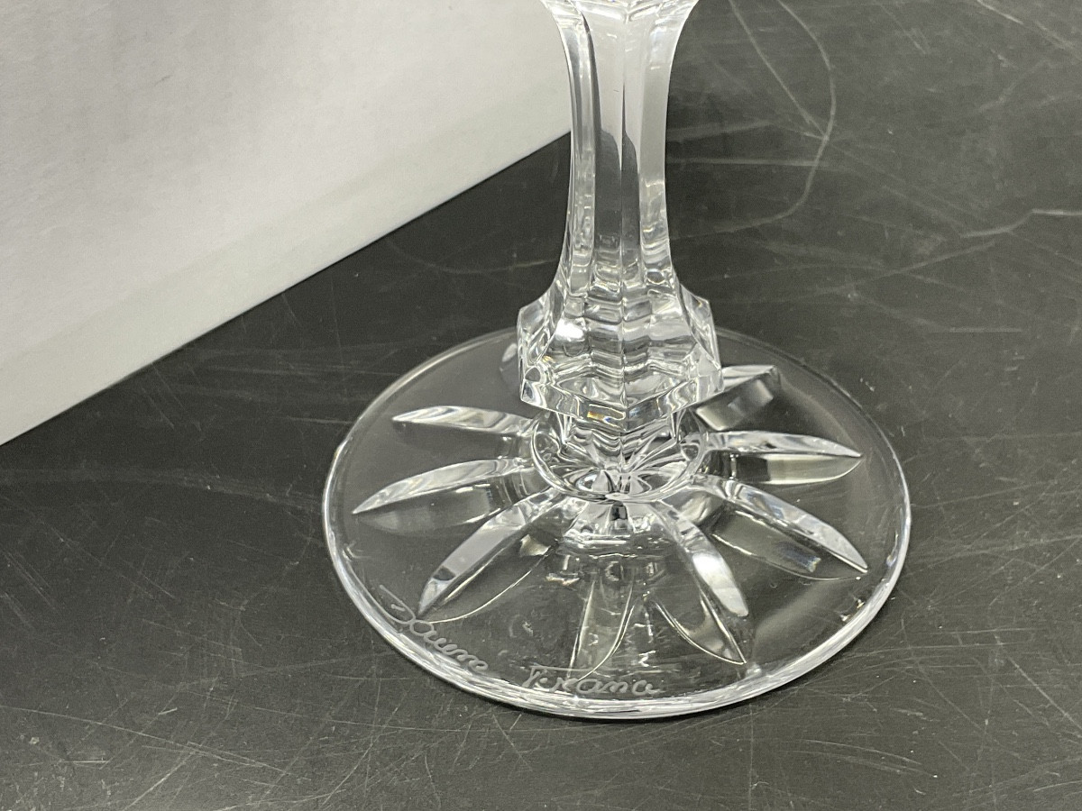 Sept verres à vin rouge en cristal incolore taillées de la cristallerie de Daum modèle Chinon.-photo-7