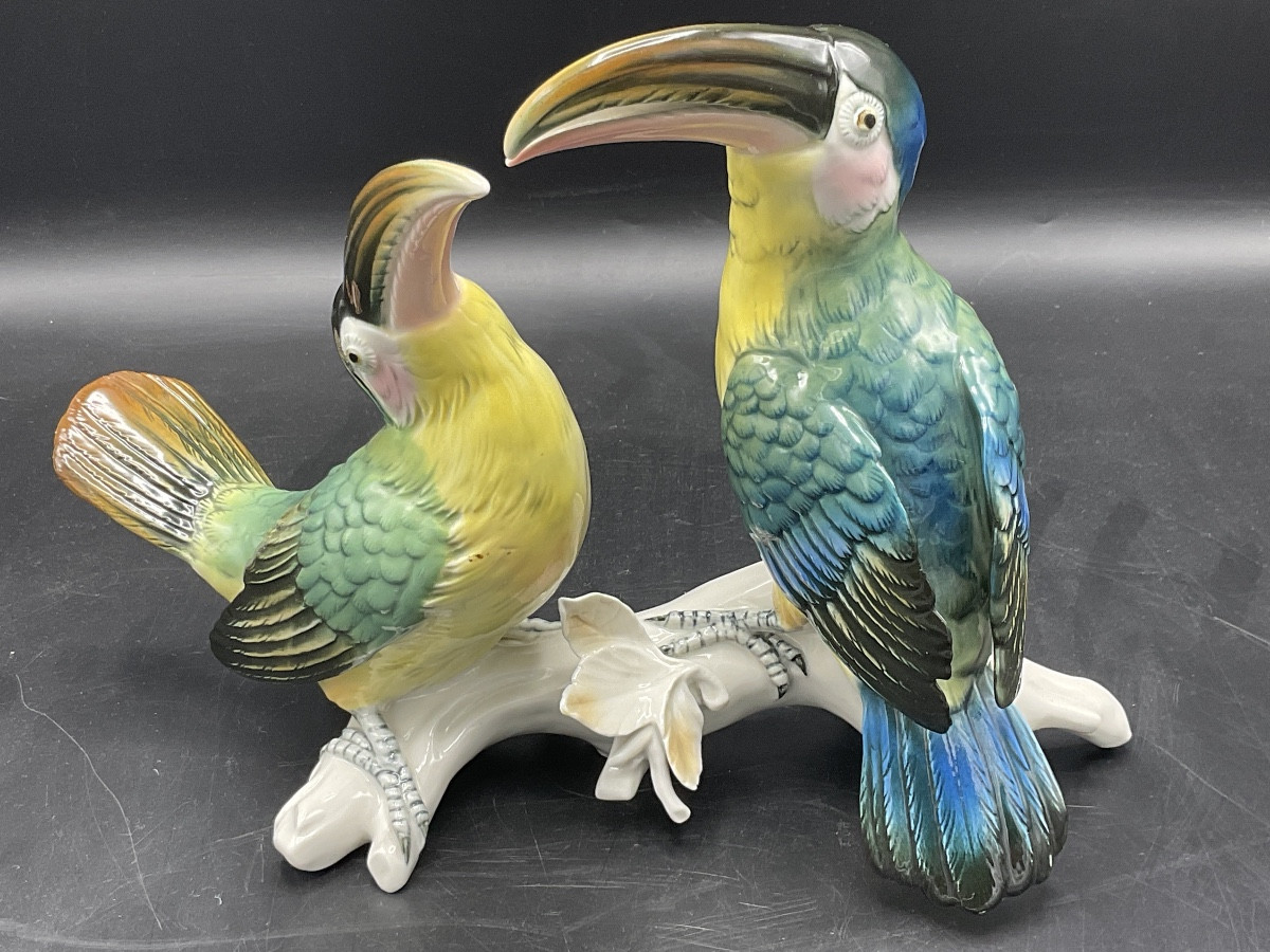 Pair Of Toucans Perched On A Branch In Polychrome Porcelain From The Karl Ens Factory.-photo-1