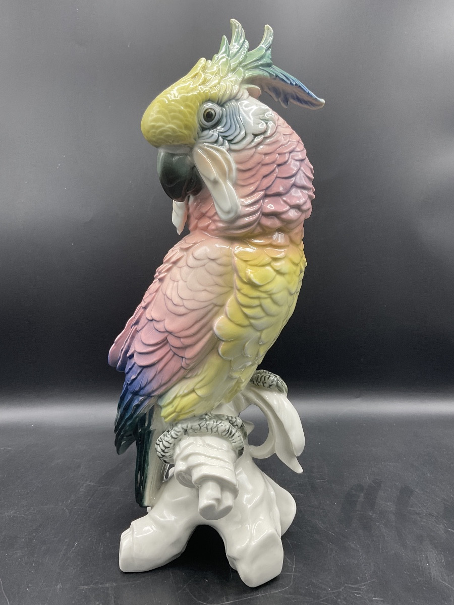 Grand perroquet cacatoès perché sur une branche en porcelaine polychrome manufacture Karl Ens.-photo-2