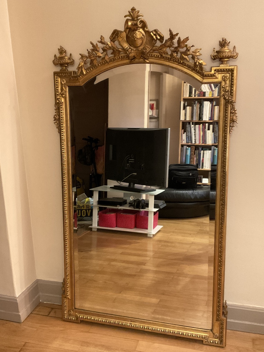 Grand miroir ou glace de cheminée d'époque Napoléon III style Louis XVI, cadre en bois et stuc.-photo-1