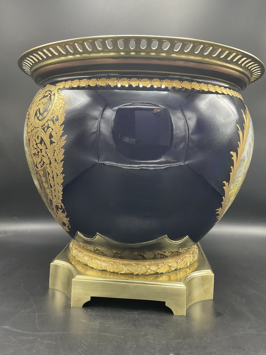 Porcelain And Bronze Pot Cover With Cartouche Of Two Scenes From The Samson Factory In Paris.-photo-4