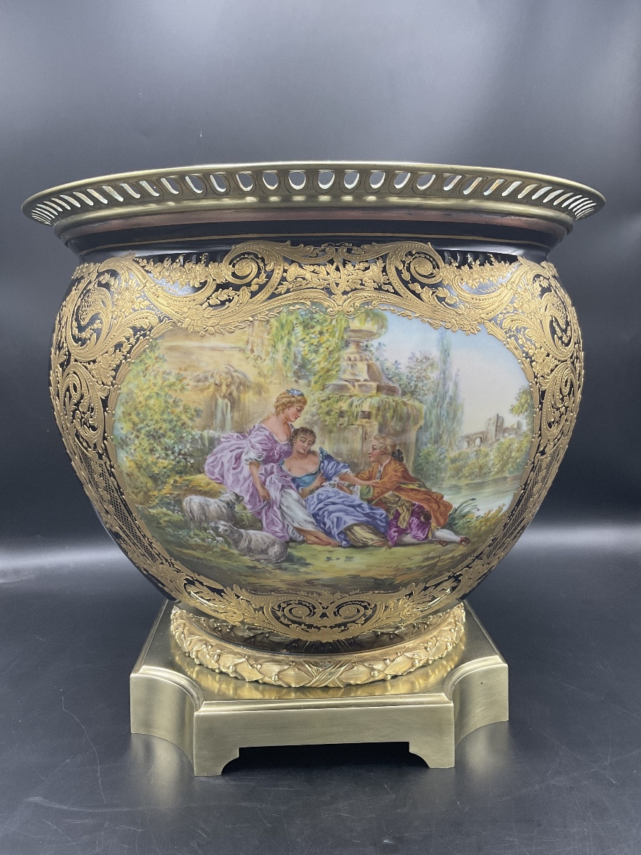 Porcelain And Bronze Pot Cover With Cartouche Of Two Scenes From The Samson Factory In Paris.