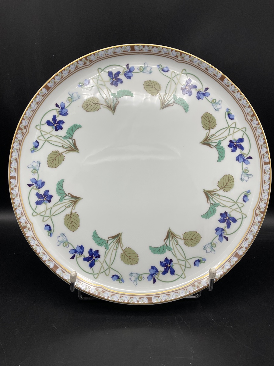 Un plat à tarte en porcelaine, manufacture de Haviland à Limoges décor impératrice Eugénie -photo-2
