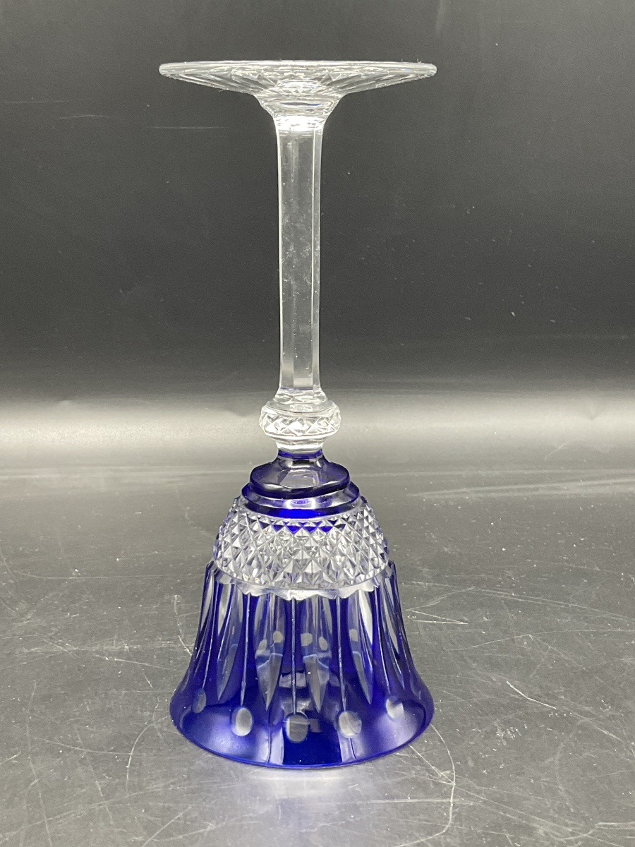Saint Louis A White Roemer Cut-crystal Wine Glass With Blue Tint, Tommy Model.-photo-3