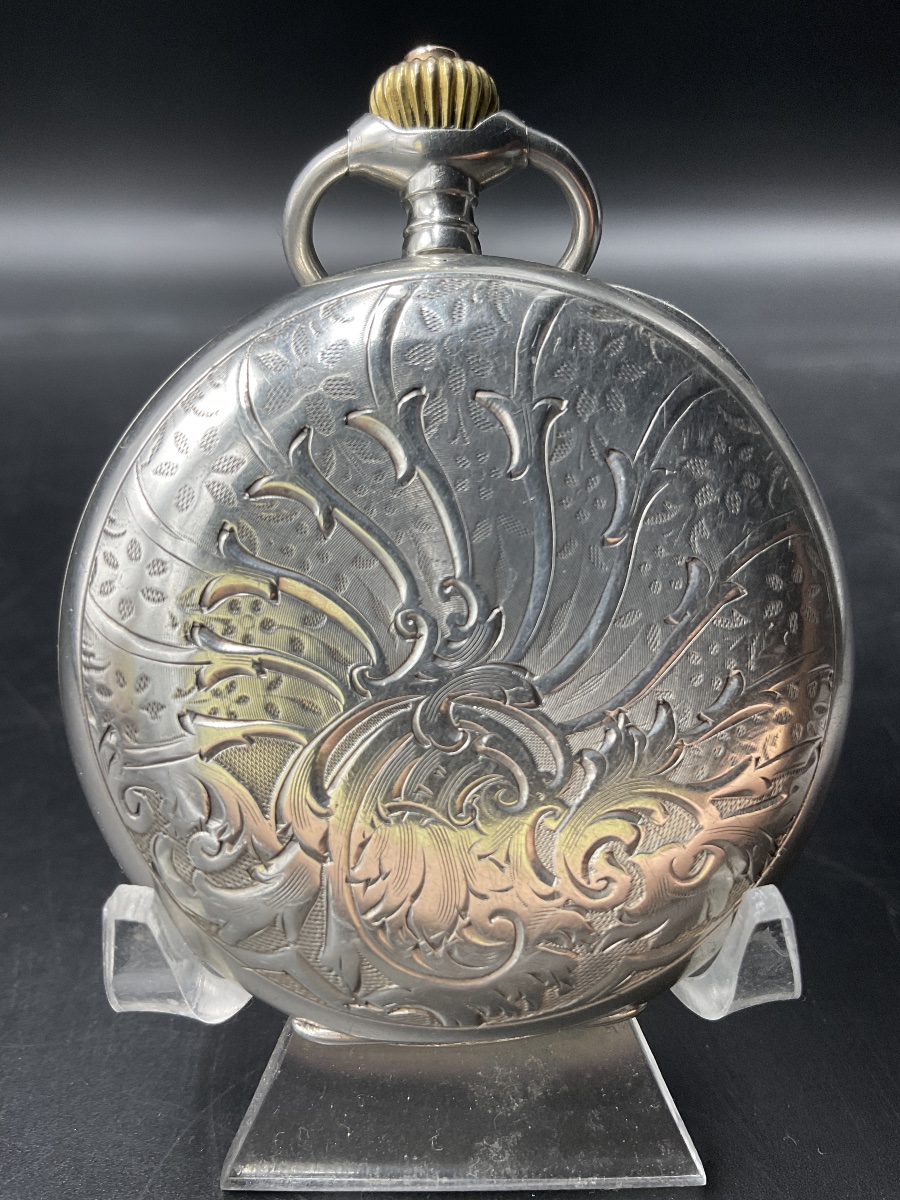 – Montre à gousset ou de poche savonnette de marque Omega en argent à décor de rinceaux fleuris-photo-4