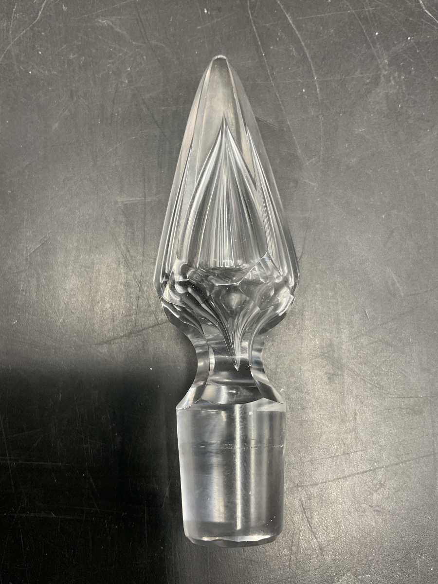 Saint Louis: A Crystal Liqueur Or Port Decanter In Cut Purple, Tommy Model.-photo-5