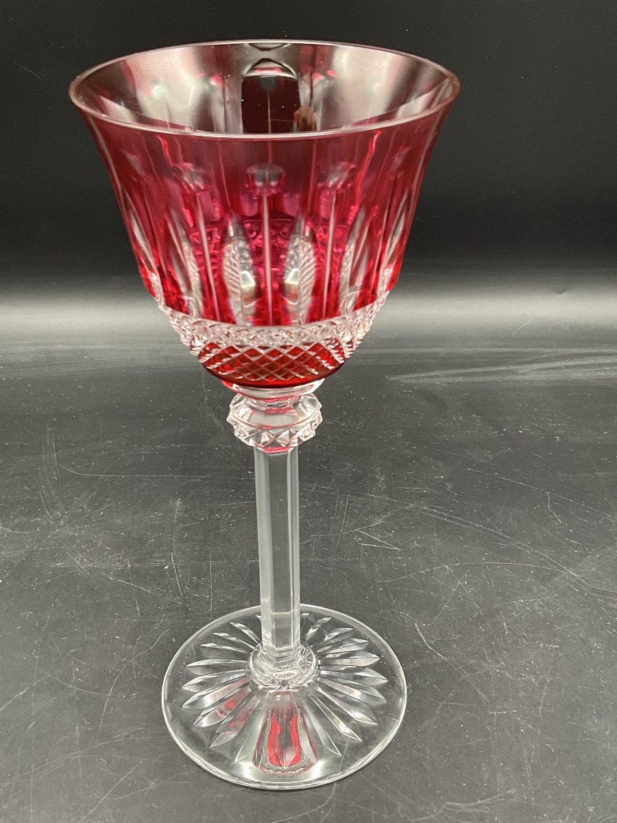 Saint Louis: A Red-tinted, Cut Crystal Roemer Wine Glass, Tommy Model.-photo-2
