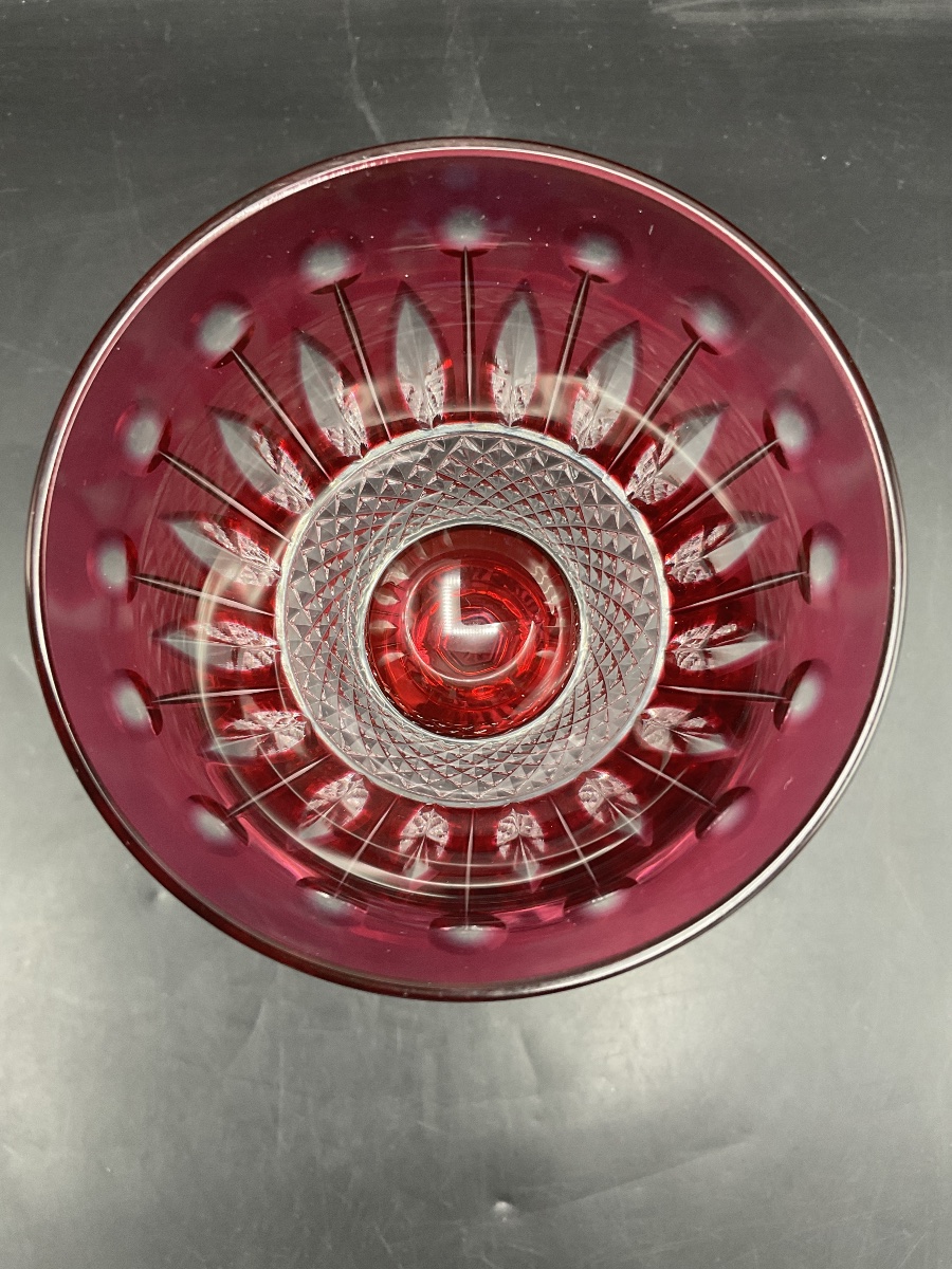 Saint Louis: A Red-tinted, Cut Crystal Roemer Wine Glass, Tommy Model.-photo-3