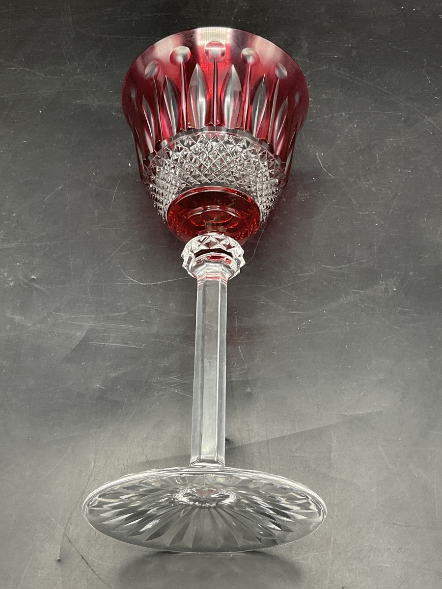 Saint Louis: A Red-tinted, Cut Crystal Roemer Wine Glass, Tommy Model.-photo-4