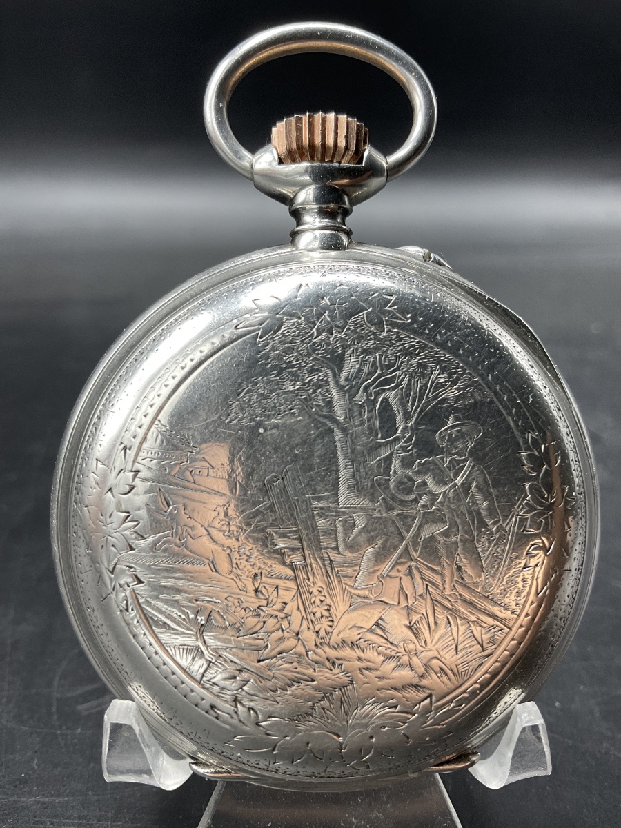 Montre à gousset ou de poche en argent massif ciselé et guilloché, décor d'une scène de chasse.-photo-3