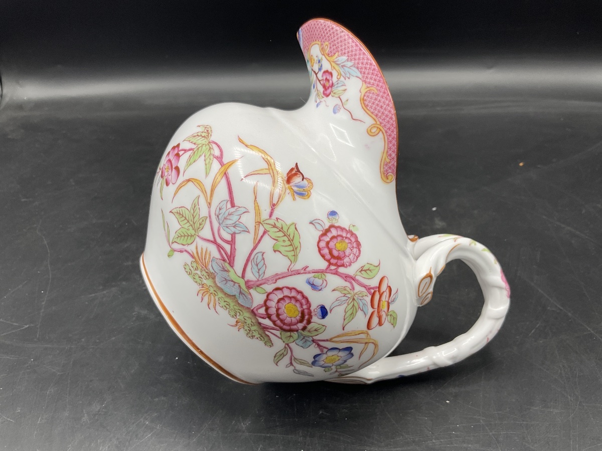Pot à lait ou crémier en porcelaine polychrome de Sarreguemines, Décor Minton imprimé.-photo-3