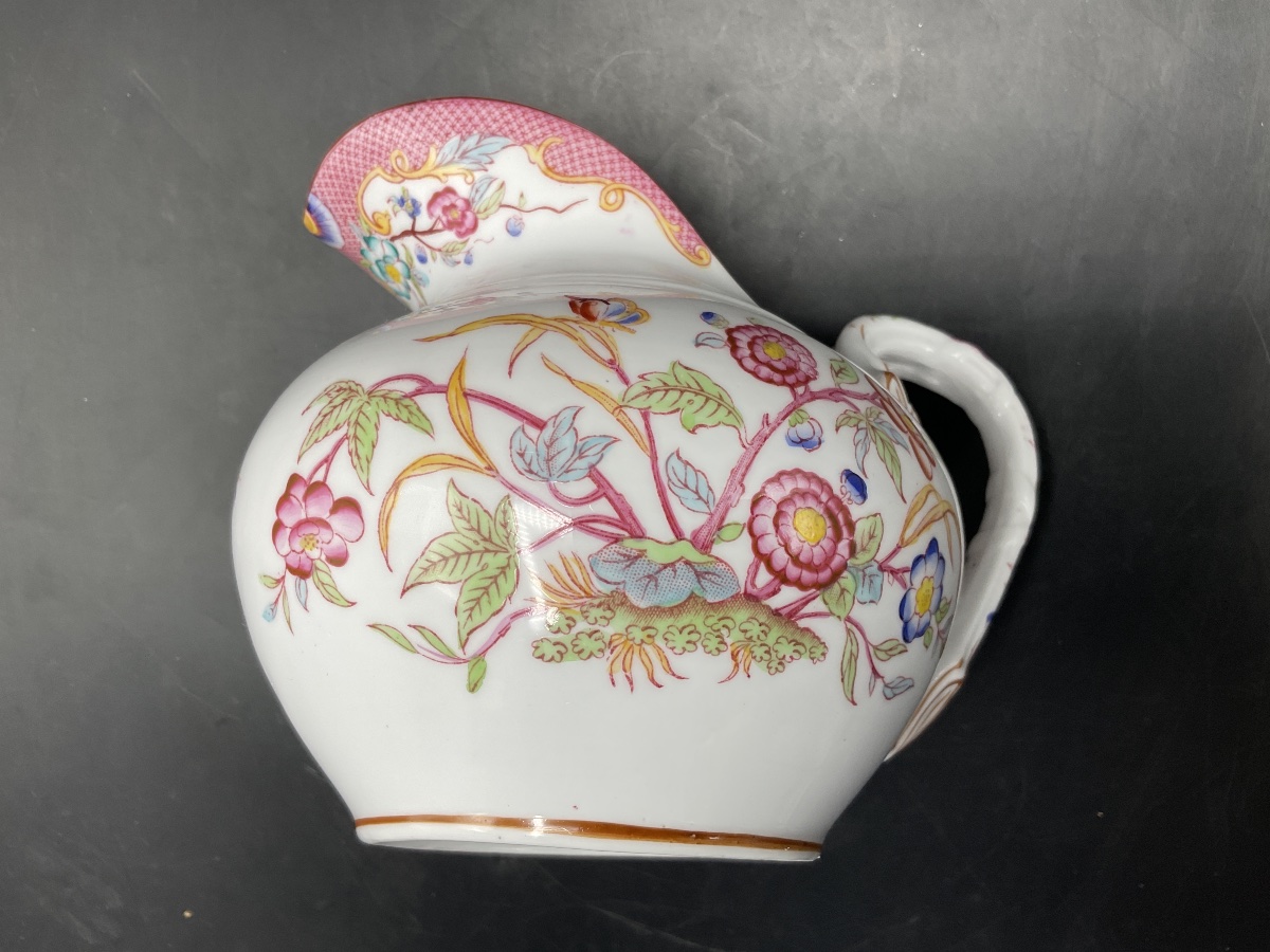 Pot à lait ou crémier en porcelaine polychrome de Sarreguemines, Décor Minton imprimé.-photo-8