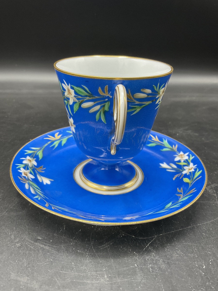 A Porcelain Coffee Cup And Saucer From The Mousseline à Pied Set By Jean Pouyat, Limoges. -photo-1