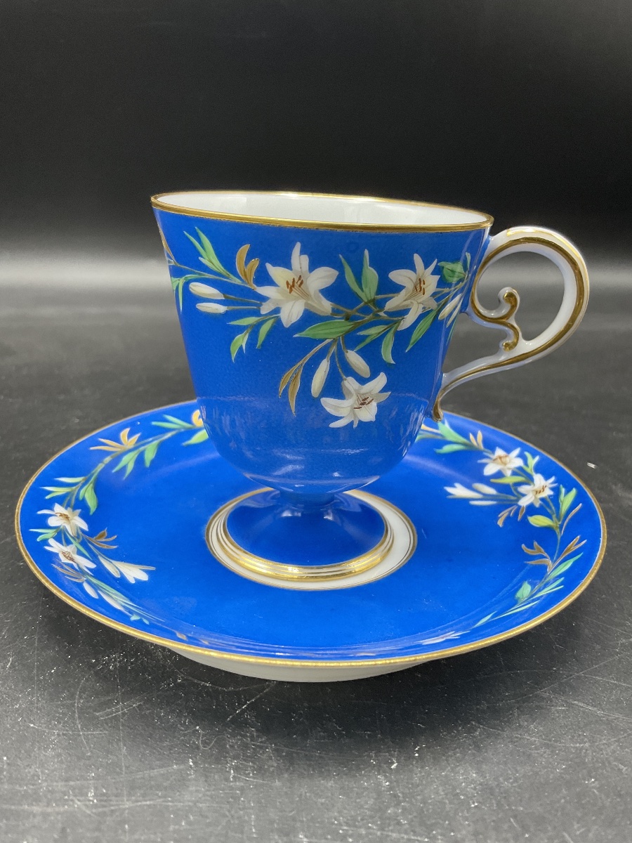 A Porcelain Coffee Cup And Saucer From The Mousseline à Pied Set By Jean Pouyat, Limoges. 