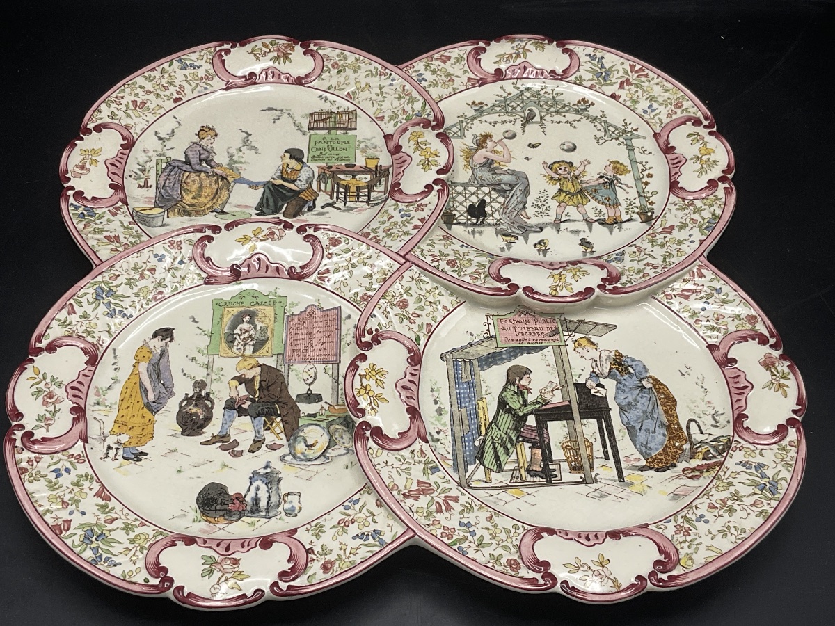 Plateau à quatre assiettes en faïence polychrome de Sarreguemines décor de Froment Richard. -photo-2