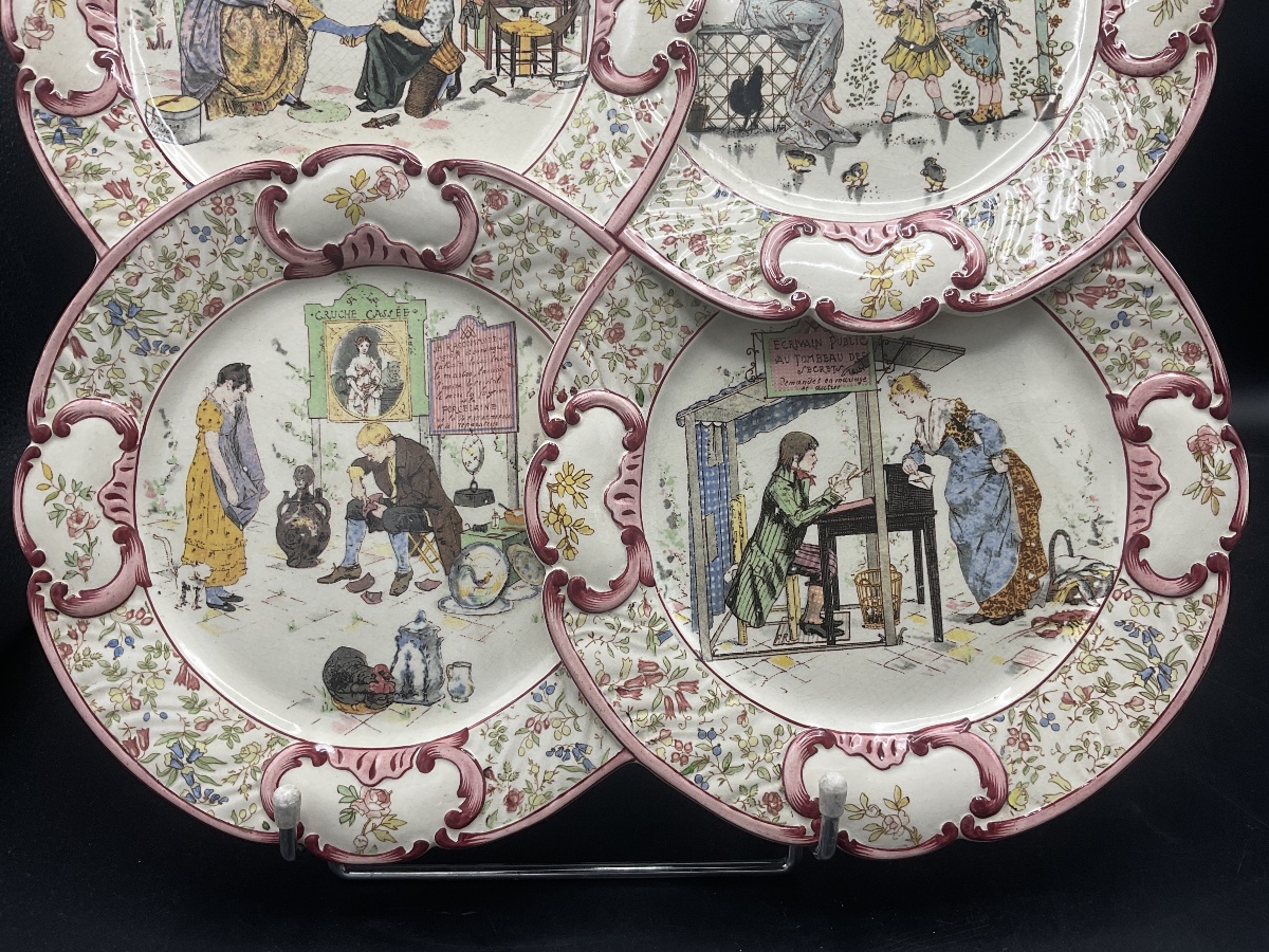 Plateau à quatre assiettes en faïence polychrome de Sarreguemines décor de Froment Richard. -photo-5