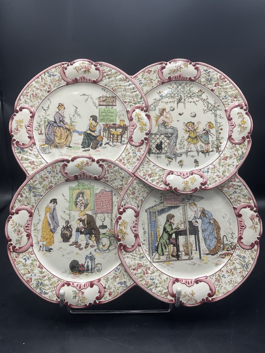 Plateau à quatre assiettes en faïence polychrome de Sarreguemines décor de Froment Richard. -photo-6