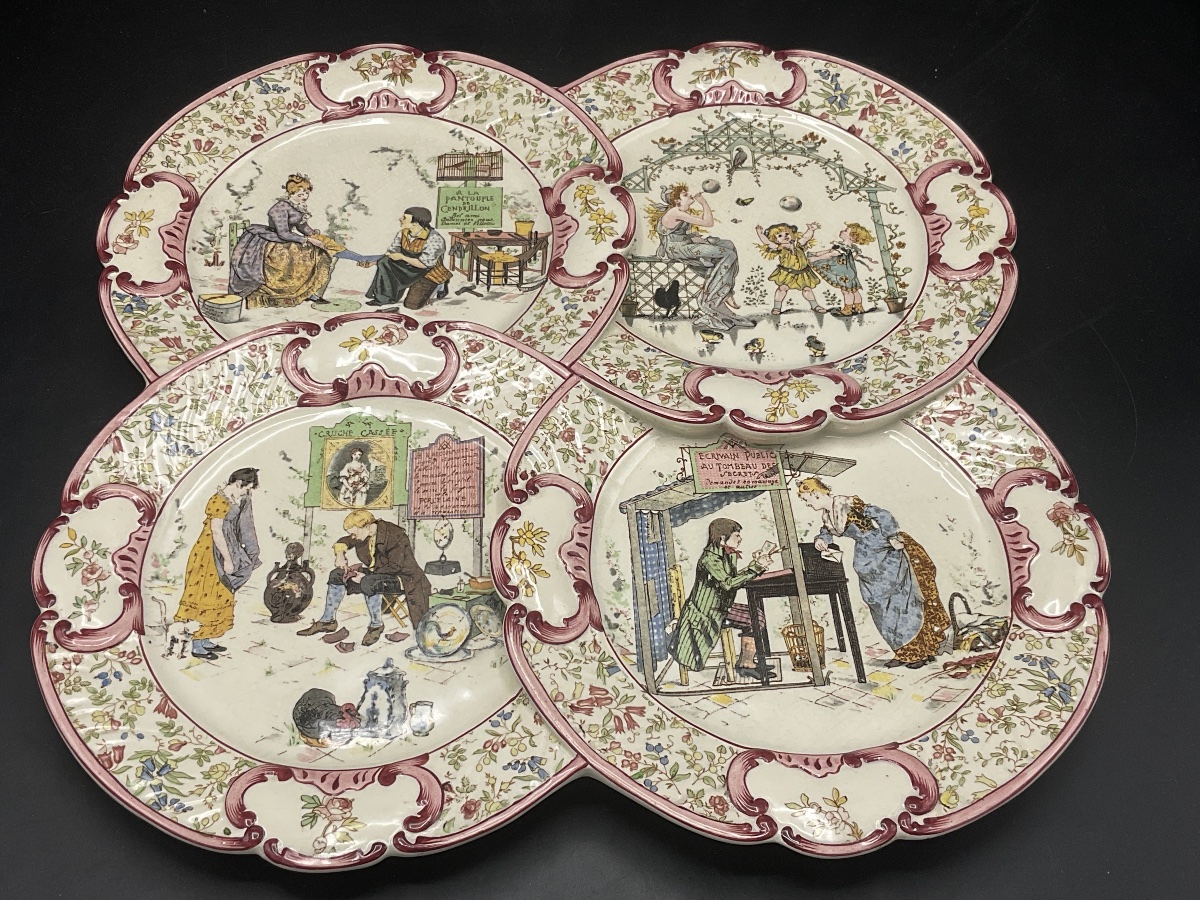 Plateau à quatre assiettes en faïence polychrome de Sarreguemines décor de Froment Richard. -photo-8