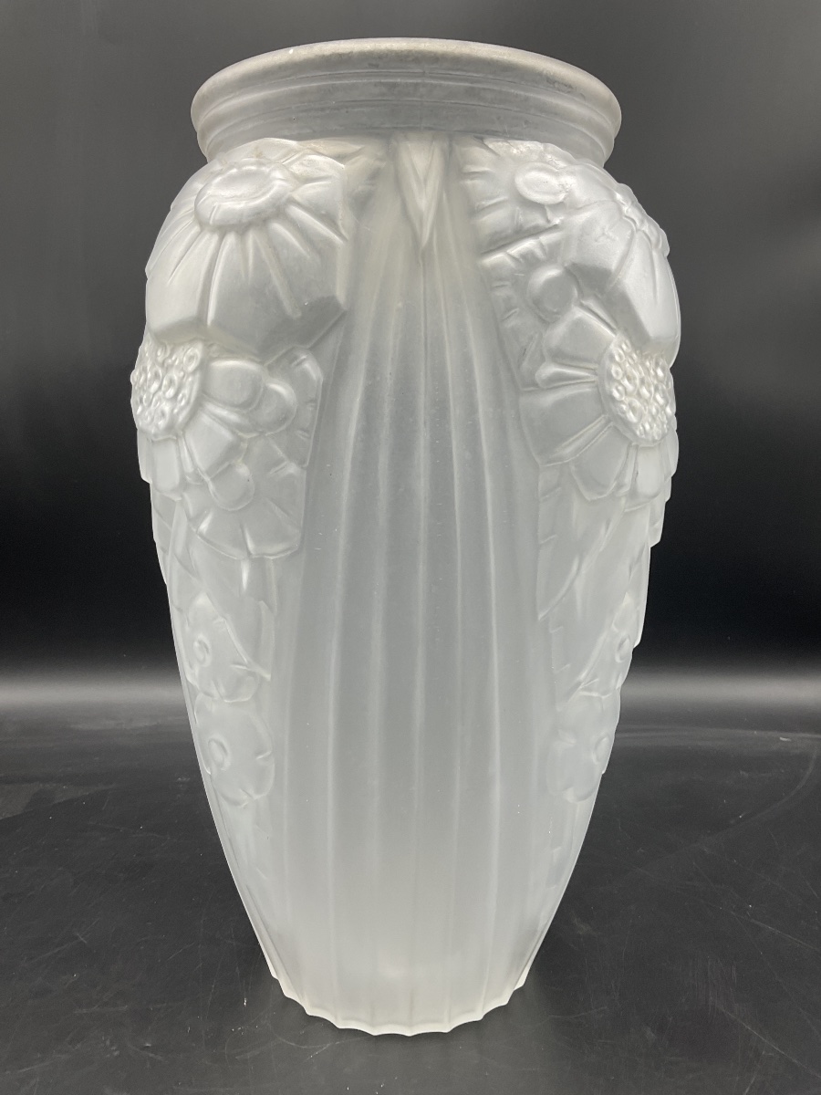 Vase Müller frères en verre pressé moulé satiné à décor stylisé art déco de feuilles et fleurs -photo-2