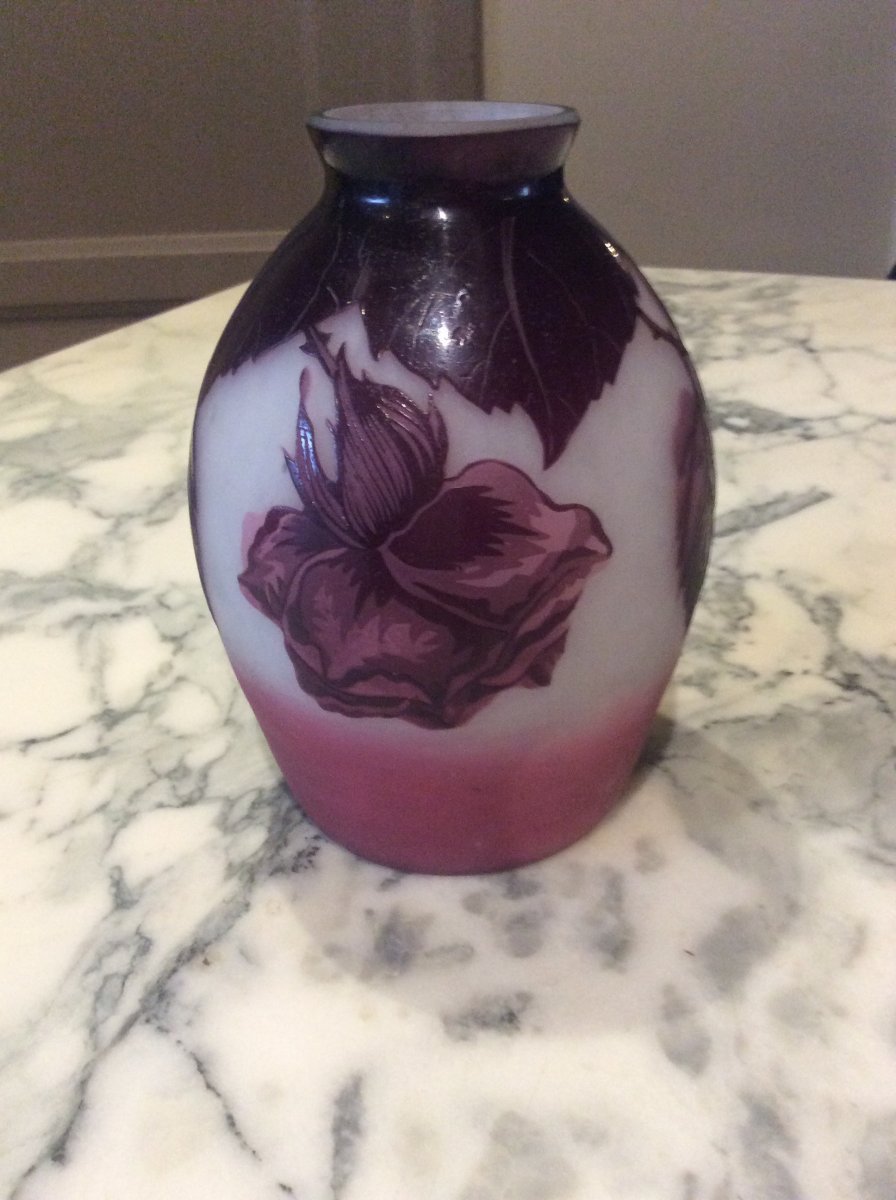 Belly Vase By André Delatte Decorated With Rose, Branches, Foliage On A Pink White Background.