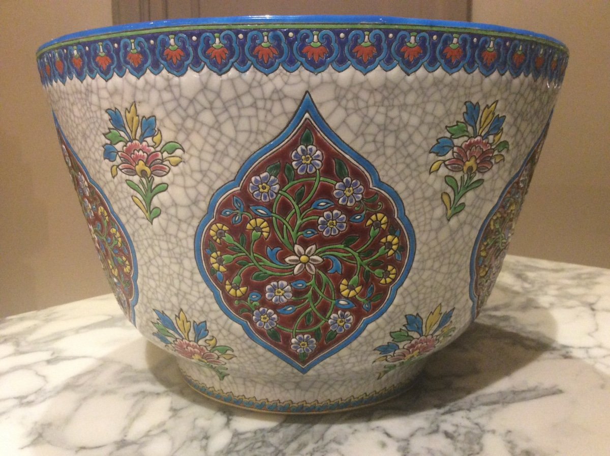 Cachepot In Gien Enamels With Cartouche Decor Of Polychrome Flowers On A White Cracked Background.-photo-5