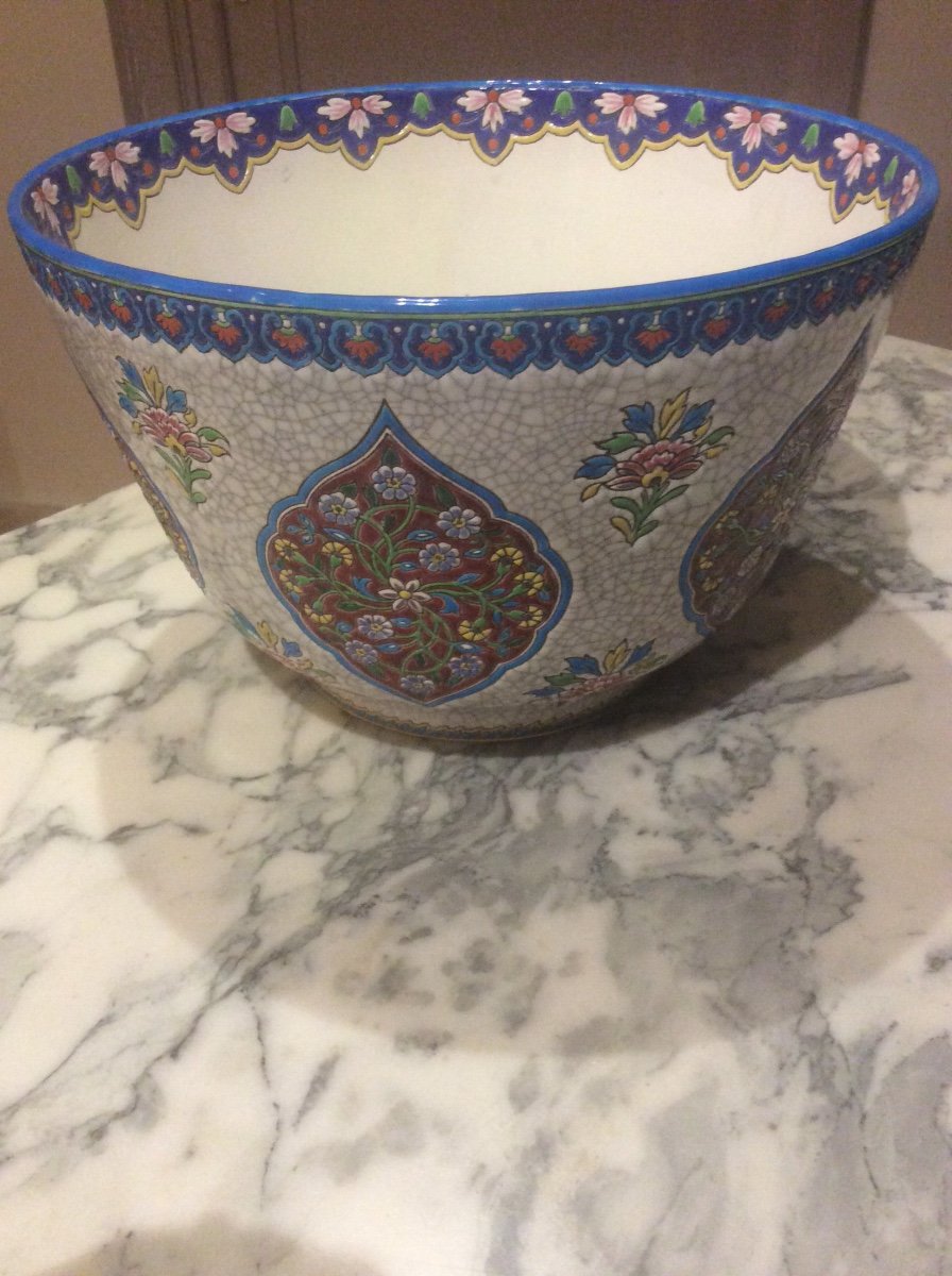 Cache Pot En émaux De Gien à Décor De Cartouche De Fleurs Polychromes Sur Fond Blanc Craquelé.-photo-6