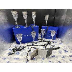 Eight Colorless Saint Louis Cut Crystal Wine Glasses Adorned With Platinum, Stella Model.