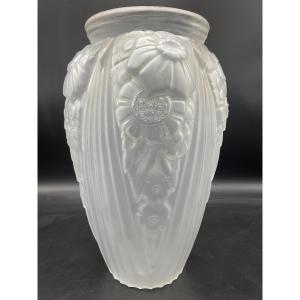 Vase Müller frères en verre pressé moulé satiné à décor stylisé art déco de feuilles et fleurs