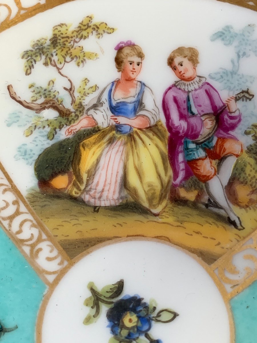 Soucoupe en porcelaine à décor de trèfle à quatre feuilles de Dresde Watteau-photo-2