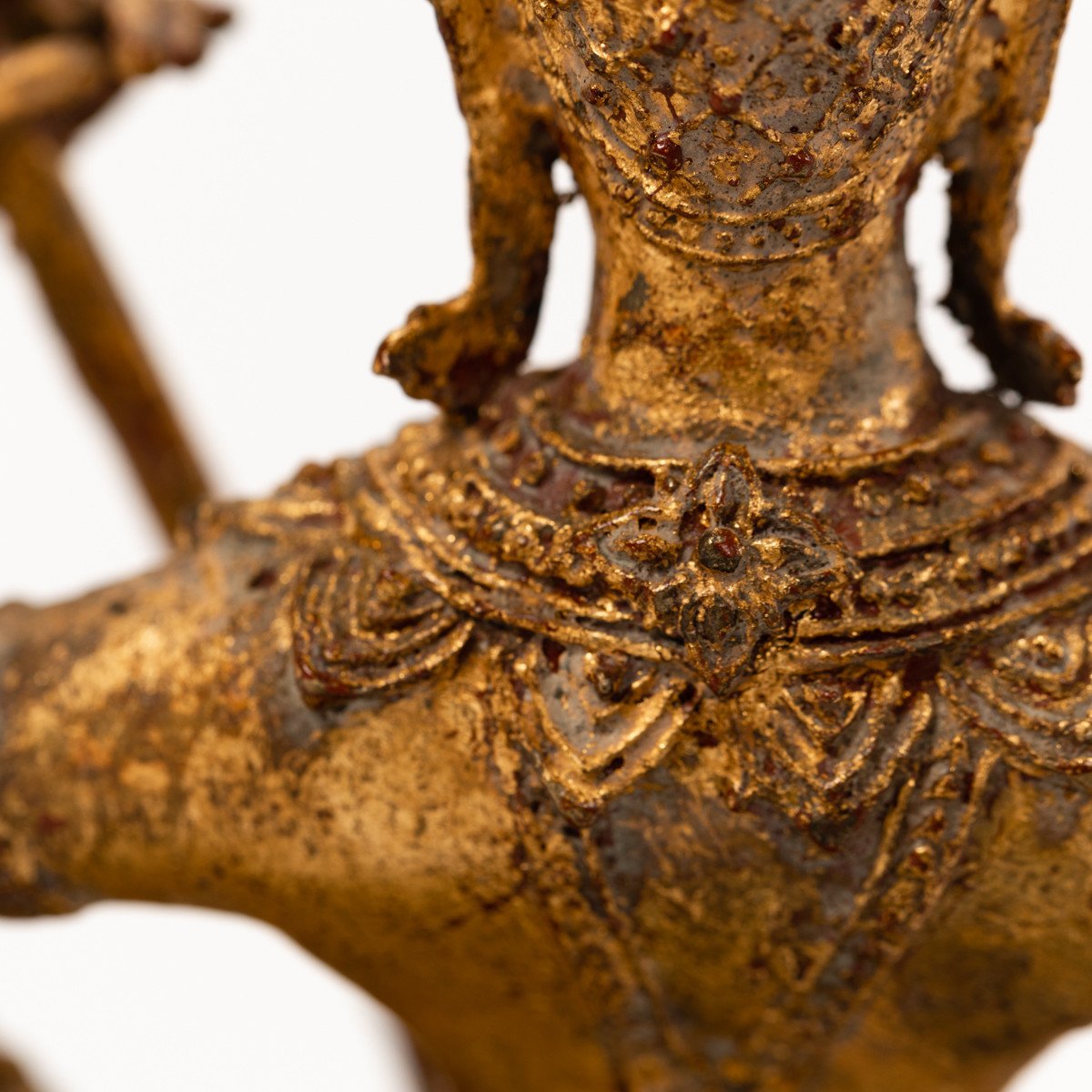 Lampe de table asiatique d'un musicien de temple assis en bronze doré Thaïlande années 1920-photo-7