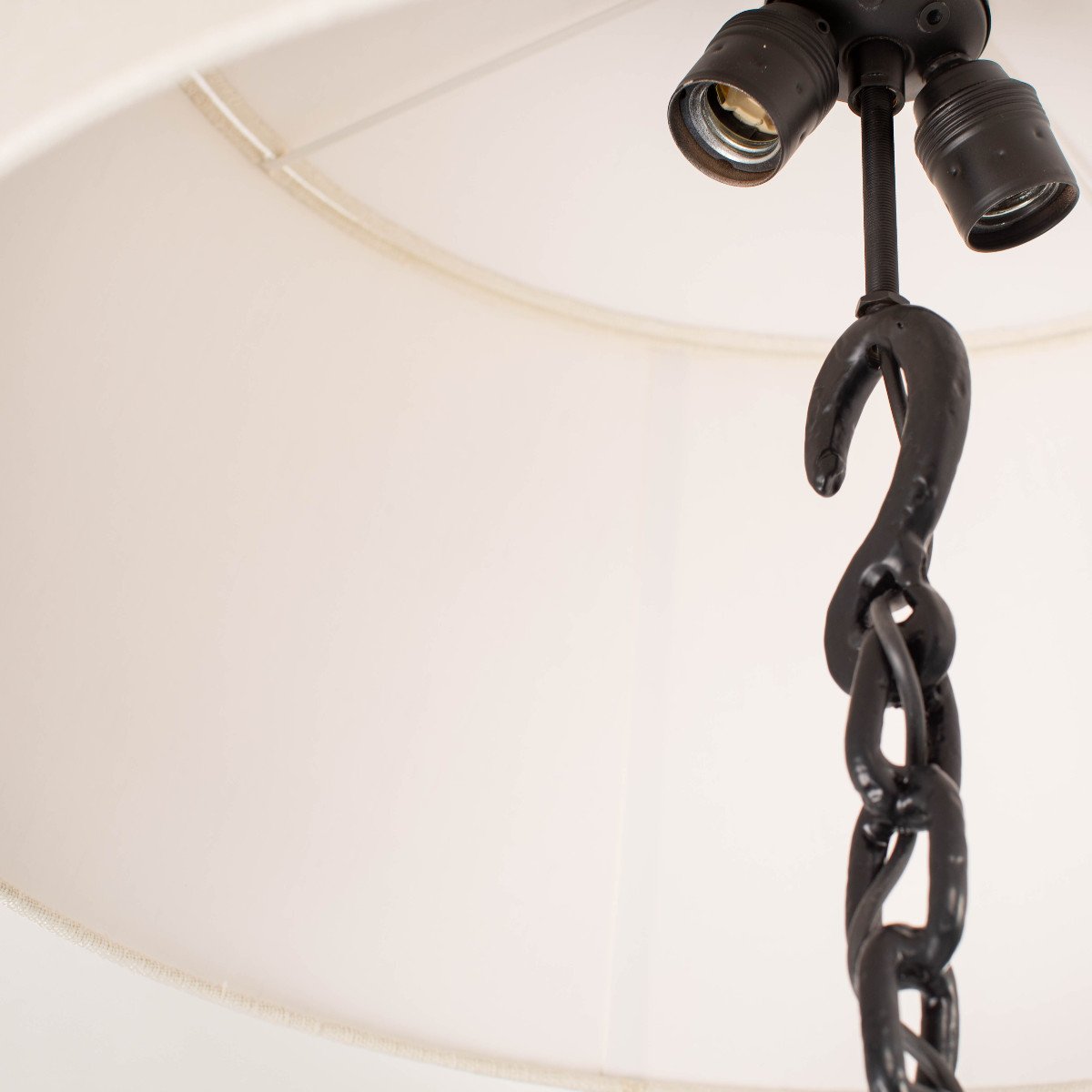 French Brutalist Mid-century Black Iron Chain Floor Lamp White Silk Shade 1960s-photo-2