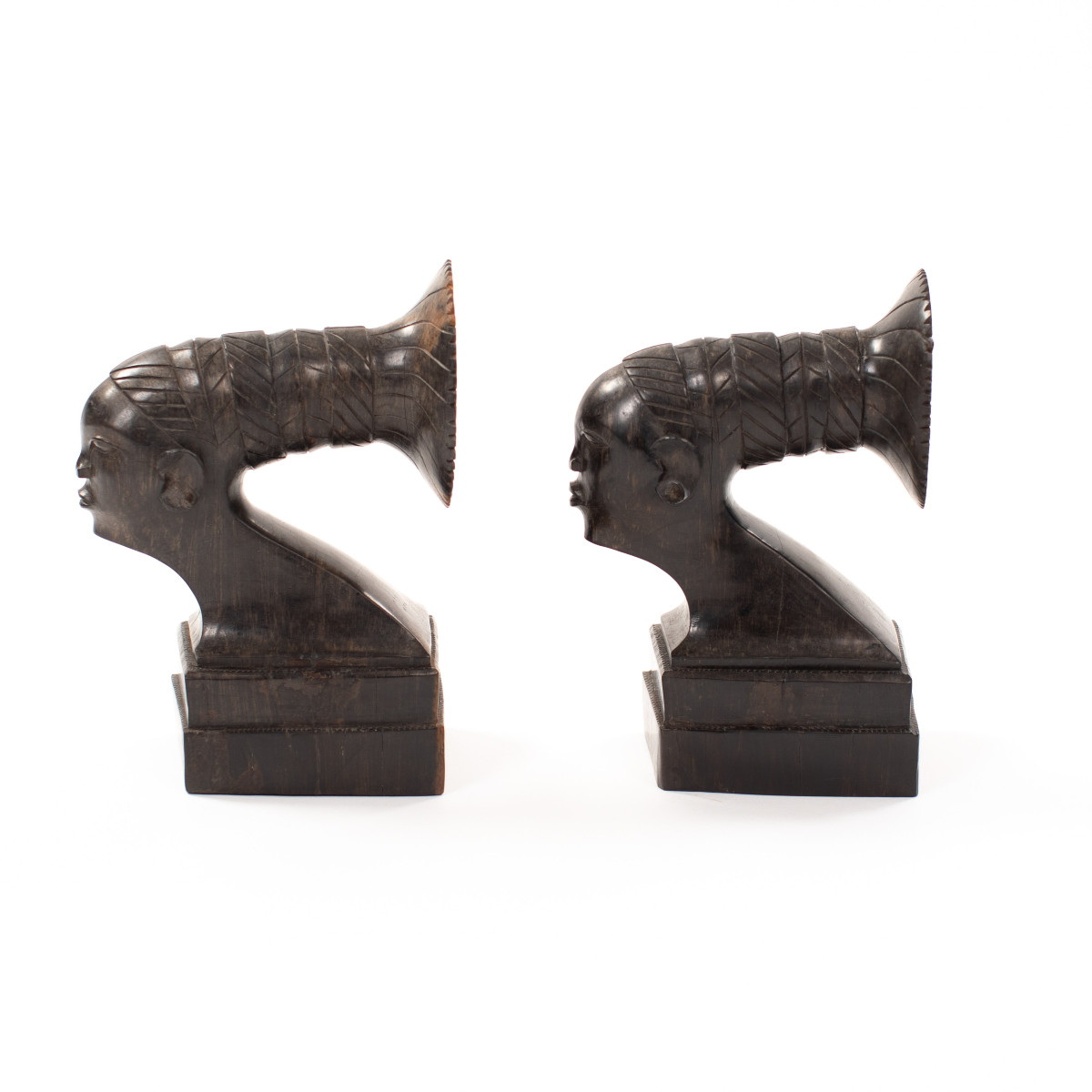 Serre-livres en ébène massif sculpté Art Déco français Têtes africaines sur socle Années 1920-photo-3